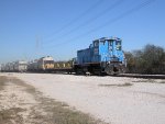 WAMX 1520  13Dec2012  Working on the San Antonio Central in East Kelly Railport